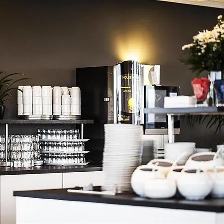 Ξενοδοχείο Atlantic 4*